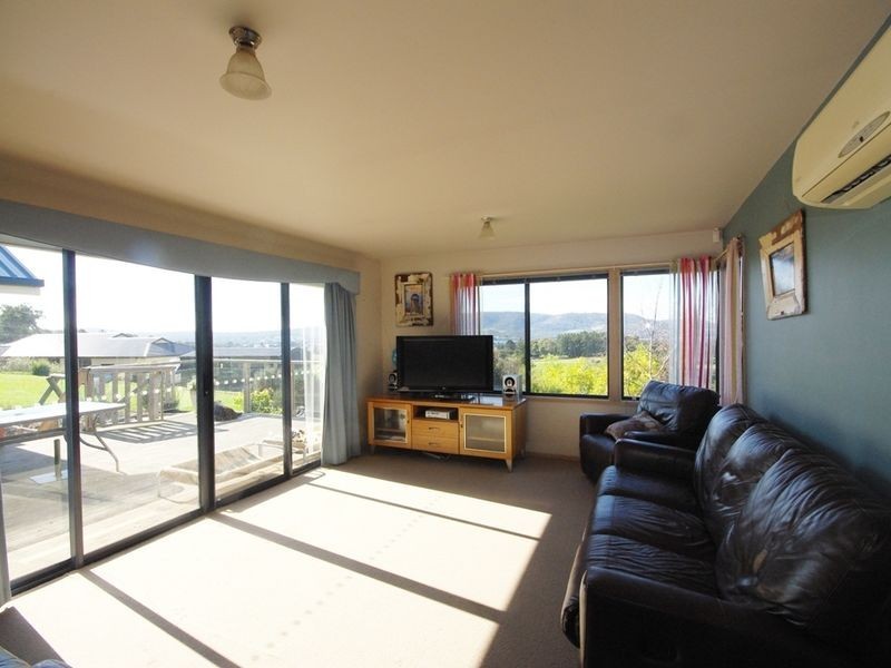 21 Englefield Drive, Margate TAS 7054