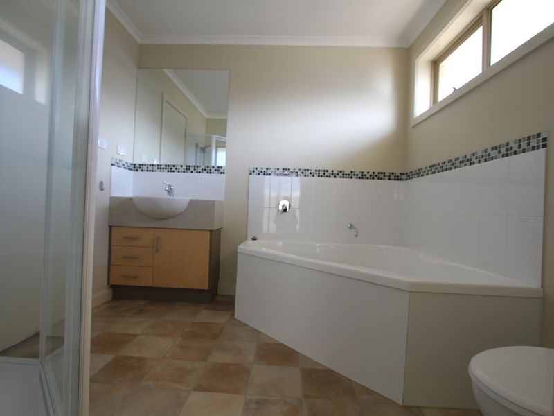 1/12 Staff Road, Electrona TAS 7054