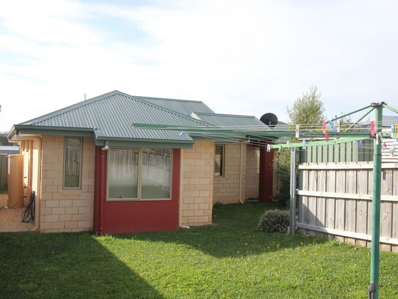 1/12 Staff Road, Electrona TAS 7054
