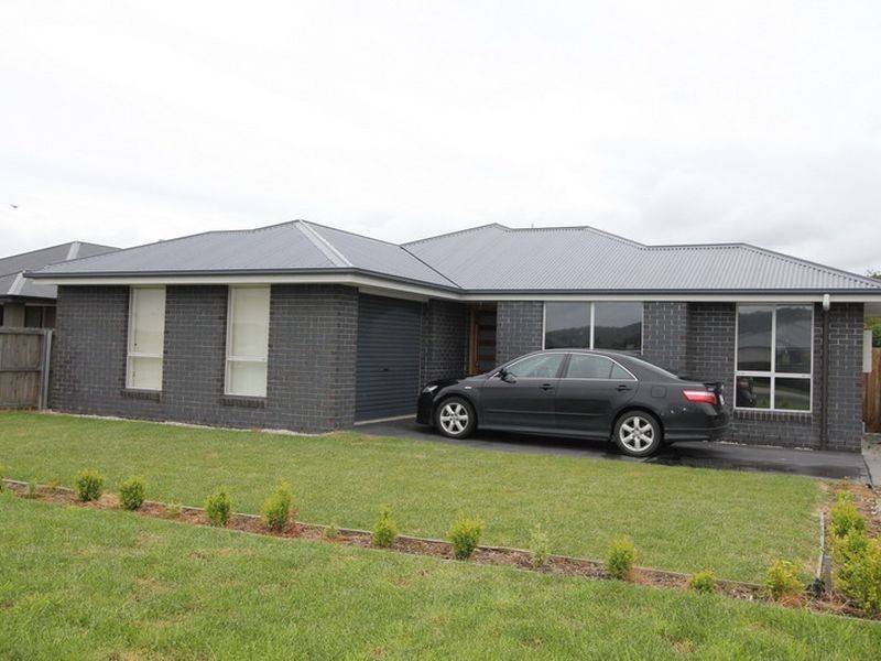 4a Lotus Court, Margate TAS 7054
