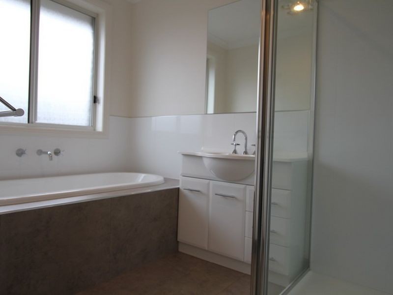 4a Lotus Court, Margate TAS 7054