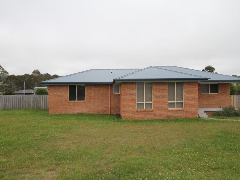 39 Dayspring Drive, Margate TAS 7054