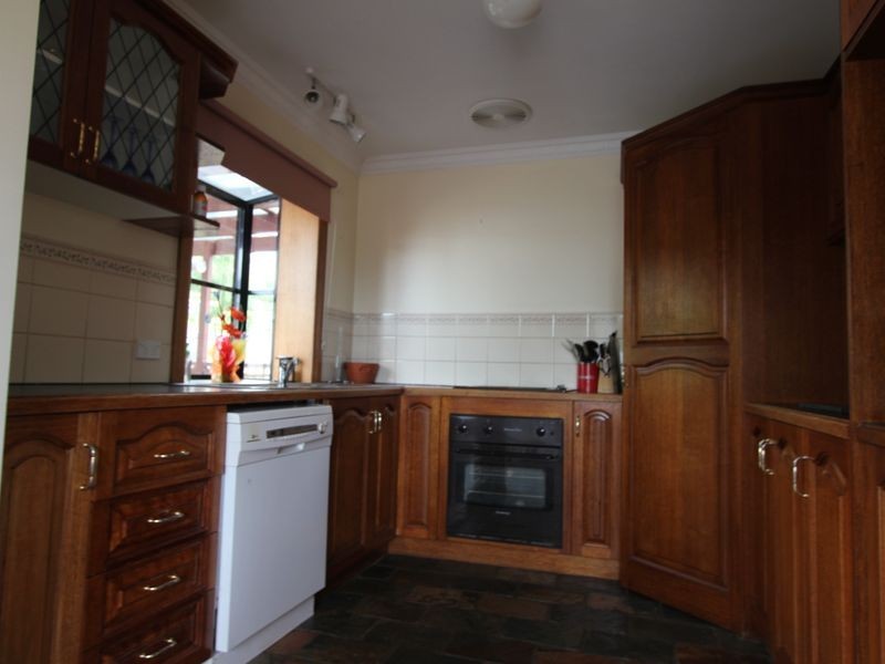 11 Wandanea Place, Margate TAS 7054