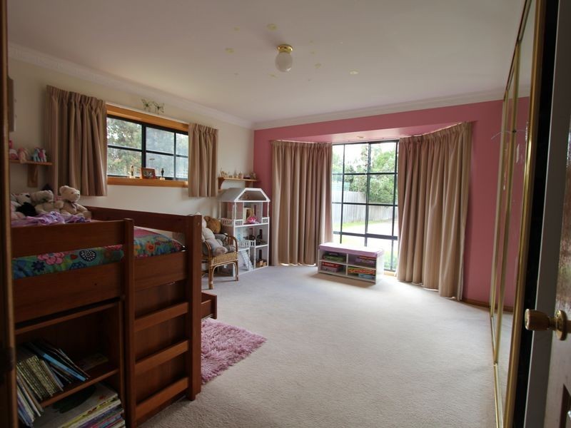 11 Wandanea Place, Margate TAS 7054