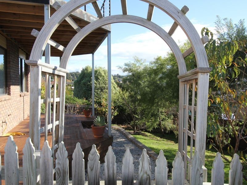 3 Flowerpot Crescent, Blackmans Bay TAS 7052