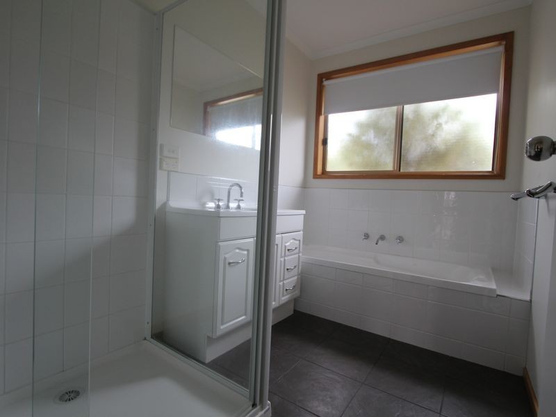 1, 14 Crimson Drive, Margate TAS 7054