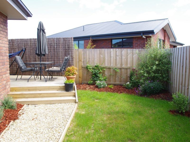 2/18 Hyssop Road, Margate TAS 7054