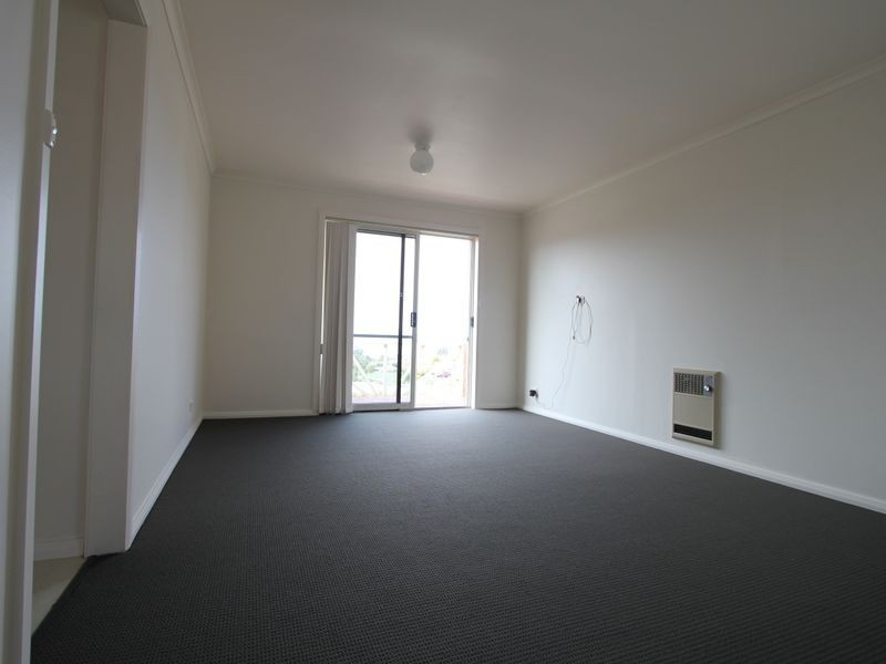 1/10 Opal Drive, Blackmans Bay TAS 7052