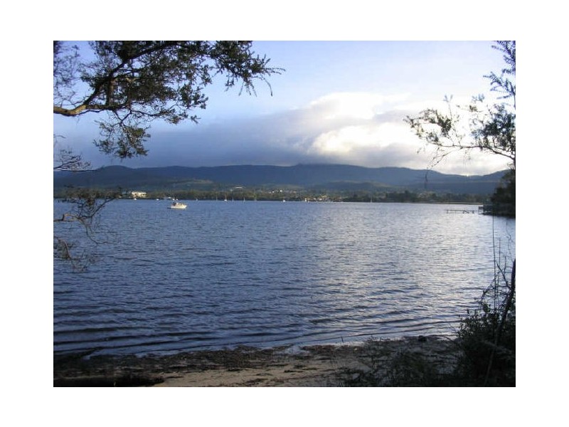 11 Wingara Road, Howden TAS 7054