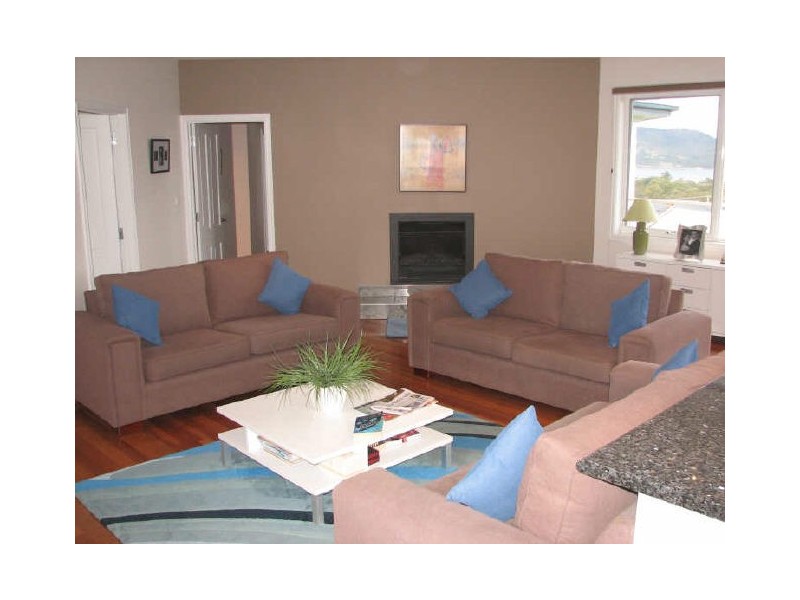 23 Hillview Drive, Margate TAS 7054