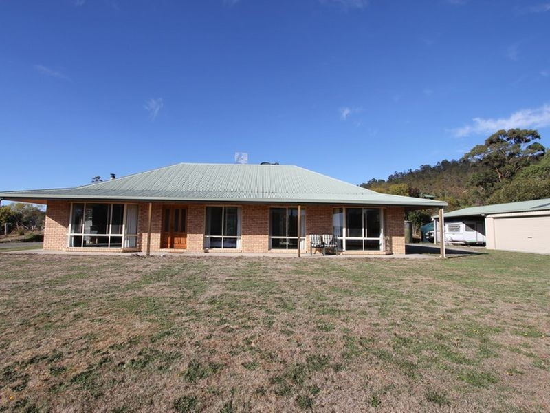 17 Saddle Road, Kettering TAS 7155