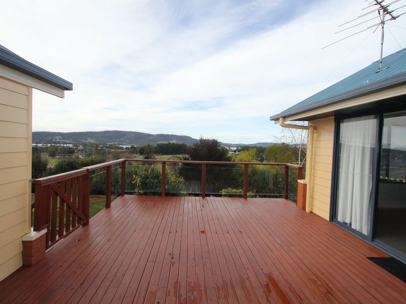 21 Englefield Drive, Margate TAS 7054