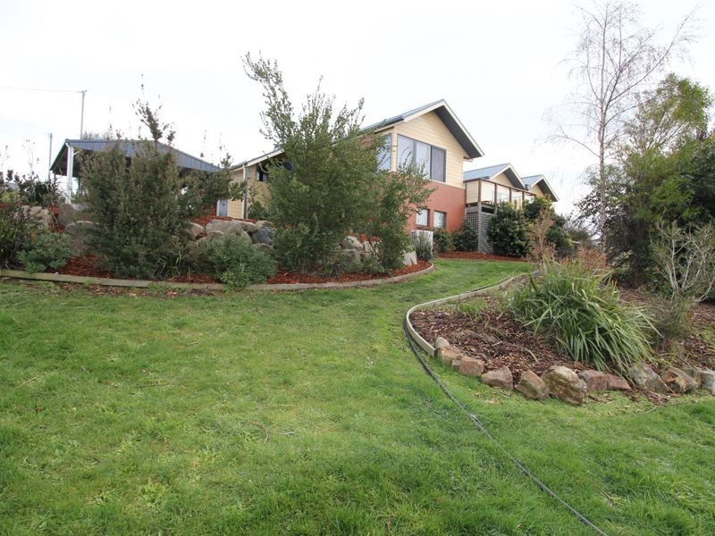 21 Englefield Drive, Margate TAS 7054