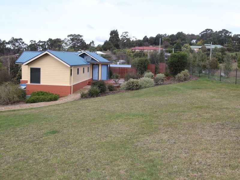 21 Englefield Drive, Margate TAS 7054