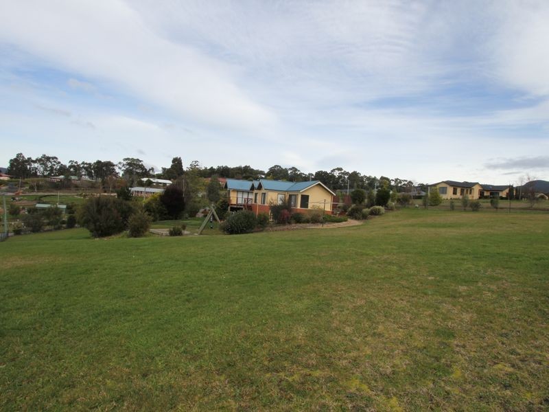 21 Englefield Drive, Margate TAS 7054