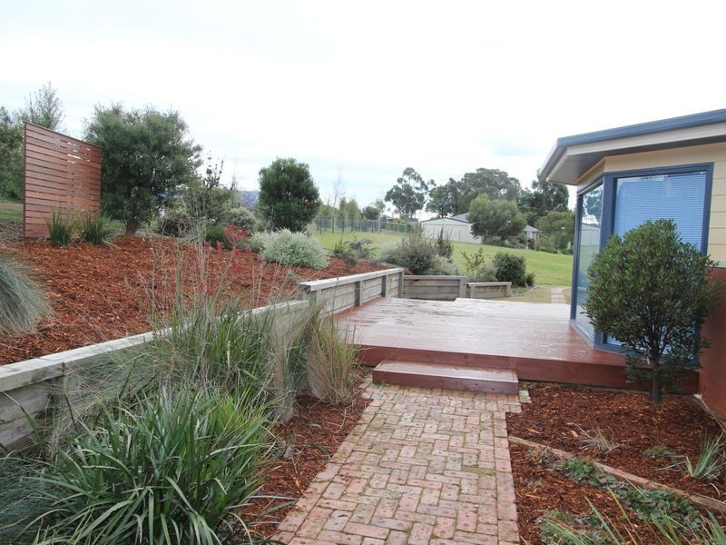 21 Englefield Drive, Margate TAS 7054