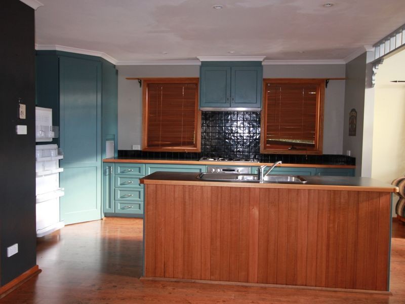 16 Beach Road, Margate TAS 7054