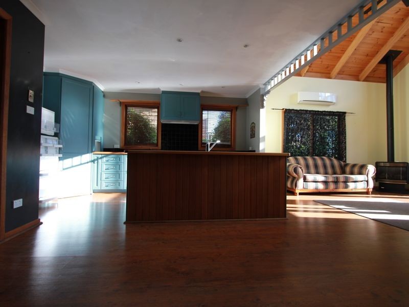 16 Beach Road, Margate TAS 7054