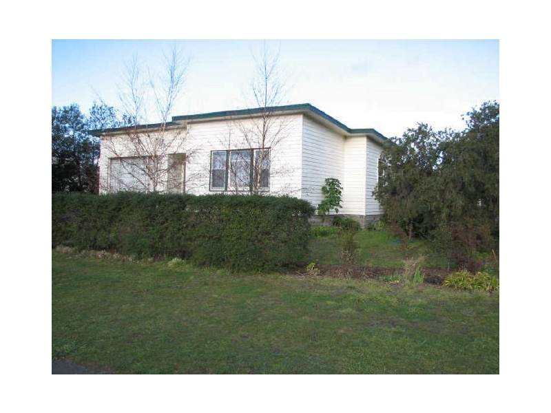 5 Beach Road, Snug TAS 7054