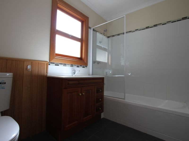 4 Talone Road, Blackmans Bay TAS 7052
