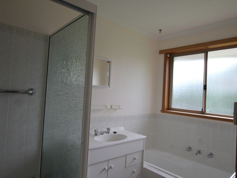 9 Wandanea Place, Margate TAS 7054