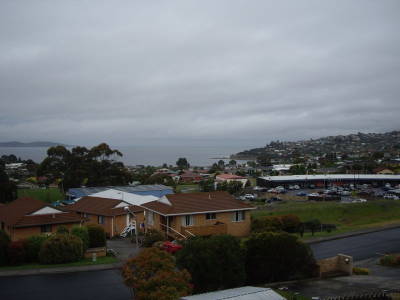 1/14 Opal Drive, Blackmans Bay TAS 7052