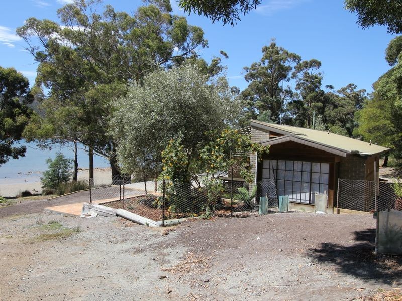 183 Manuka Road, Oyster Cove TAS 7150