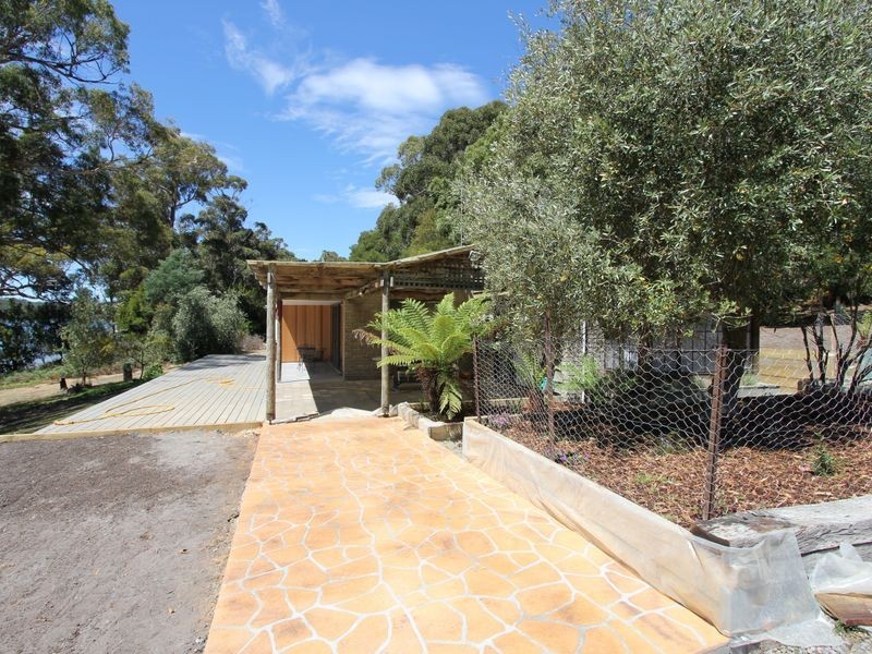 183 Manuka Road, Oyster Cove TAS 7150