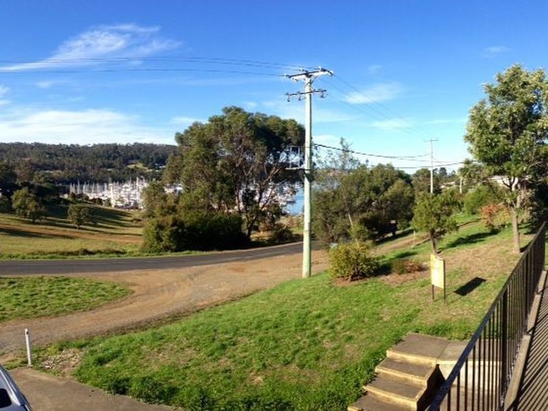8 Ferry Road, Kettering TAS 7155