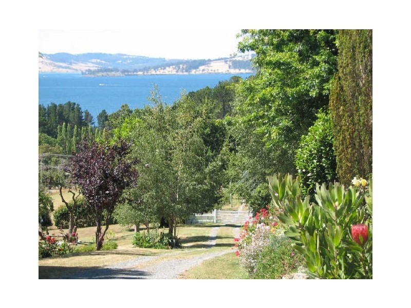 3710 Channel Highway ‘Caringa’, Birchs Bay TAS 7162