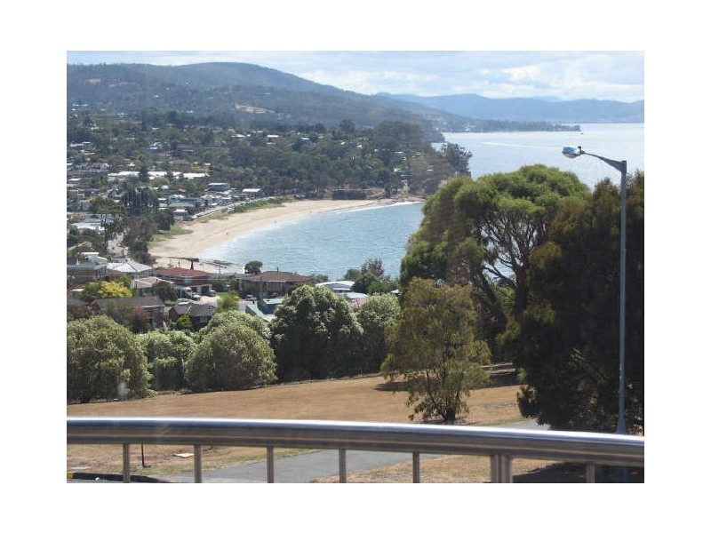 150 Wells Parade, Blackmans Bay TAS 7052