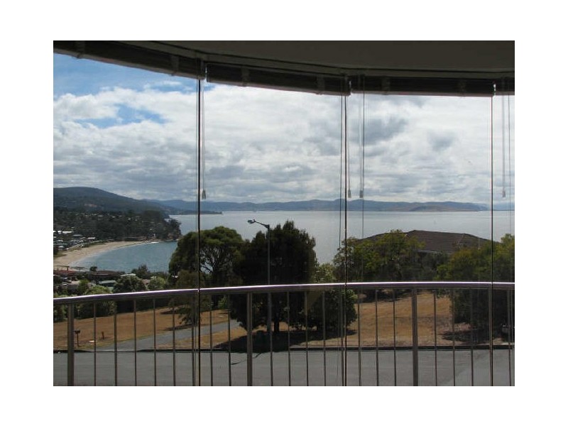 150 Wells Parade, Blackmans Bay TAS 7052