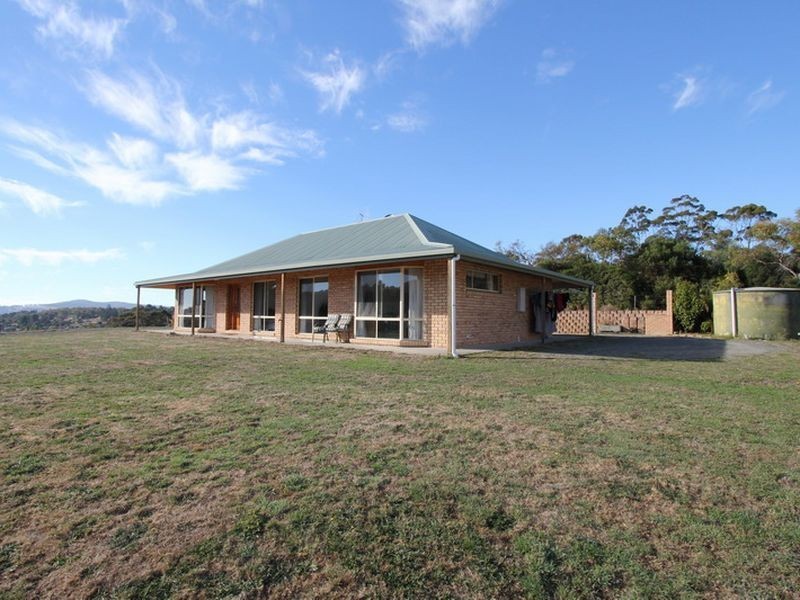 17 Saddle Road, Kettering TAS 7155