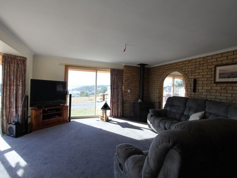 17 Saddle Road, Kettering TAS 7155