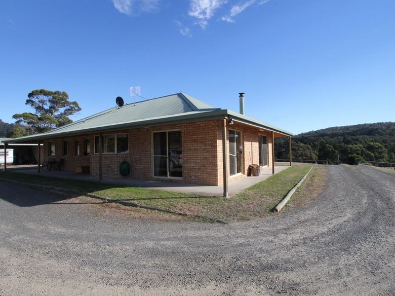 17 Saddle Road, Kettering TAS 7155