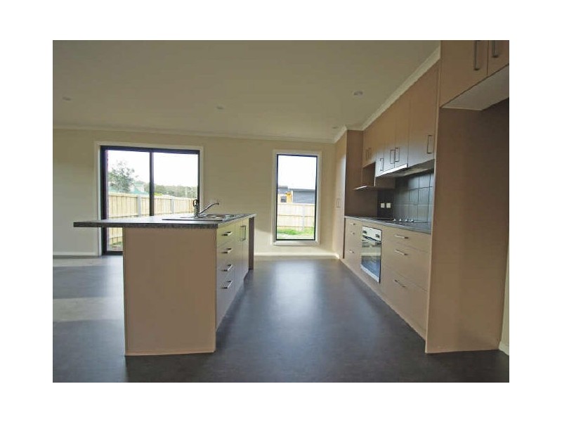 8 Dickson Street, Electrona TAS 7054