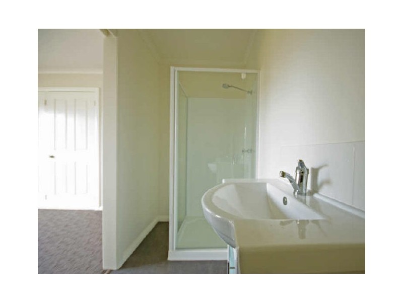 8 Dickson Street, Electrona TAS 7054
