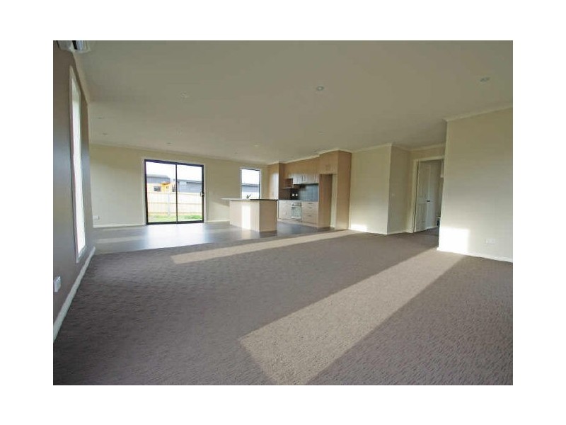 8 Dickson Street, Electrona TAS 7054