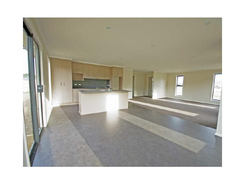 8 Dickson Street, Electrona TAS 7054