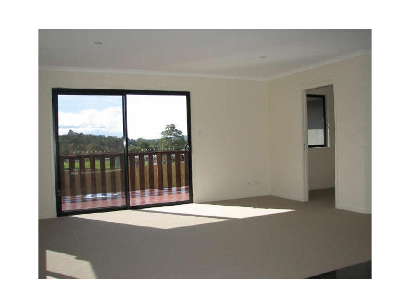 Unit 1/8 Taranaki Place, Snug TAS 7054