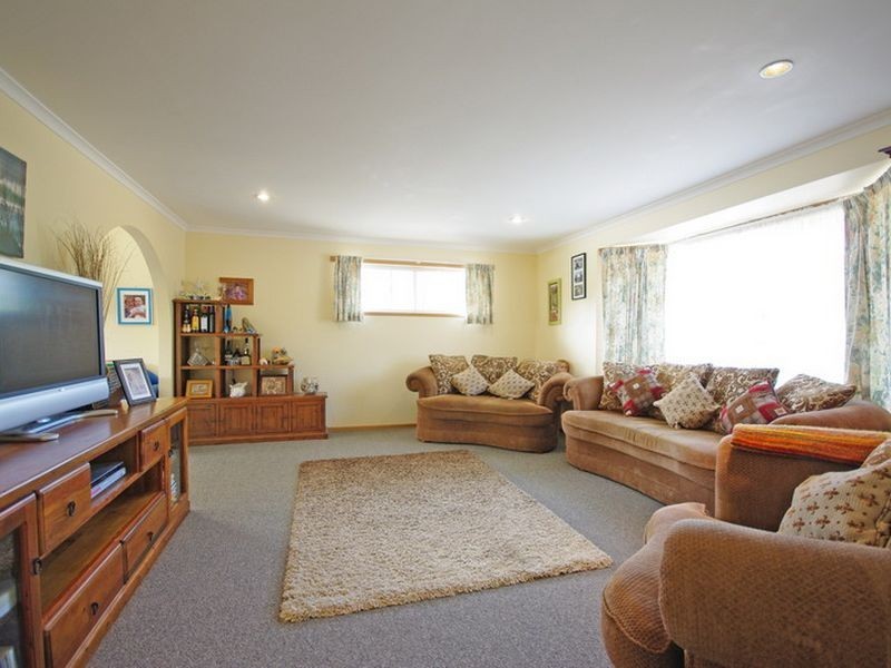 40 Burwood Drive, Blackmans Bay TAS 7052