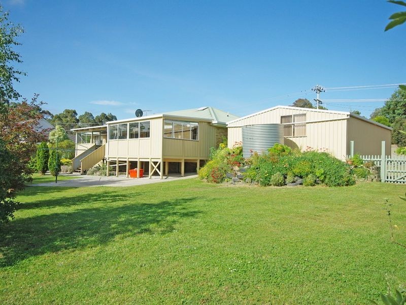 40 Burwood Drive, Blackmans Bay TAS 7052