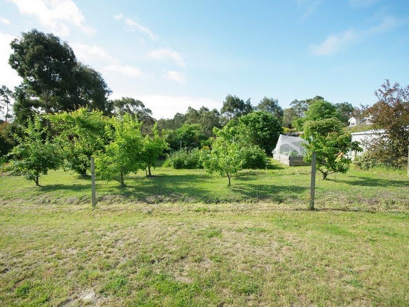 40 Burwood Drive, Blackmans Bay TAS 7052