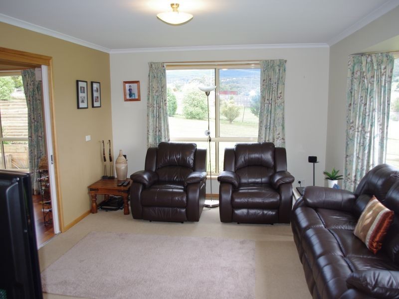 28 Dayspring Drive, Margate TAS 7054