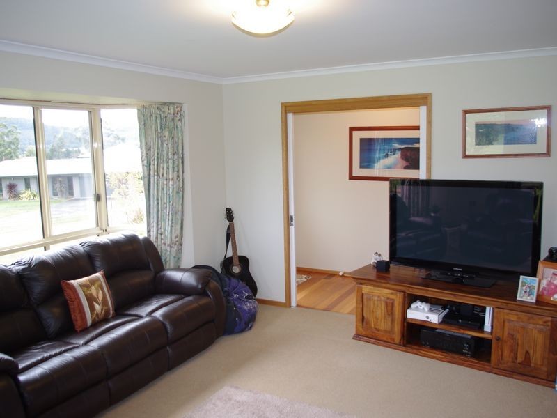 28 Dayspring Drive, Margate TAS 7054