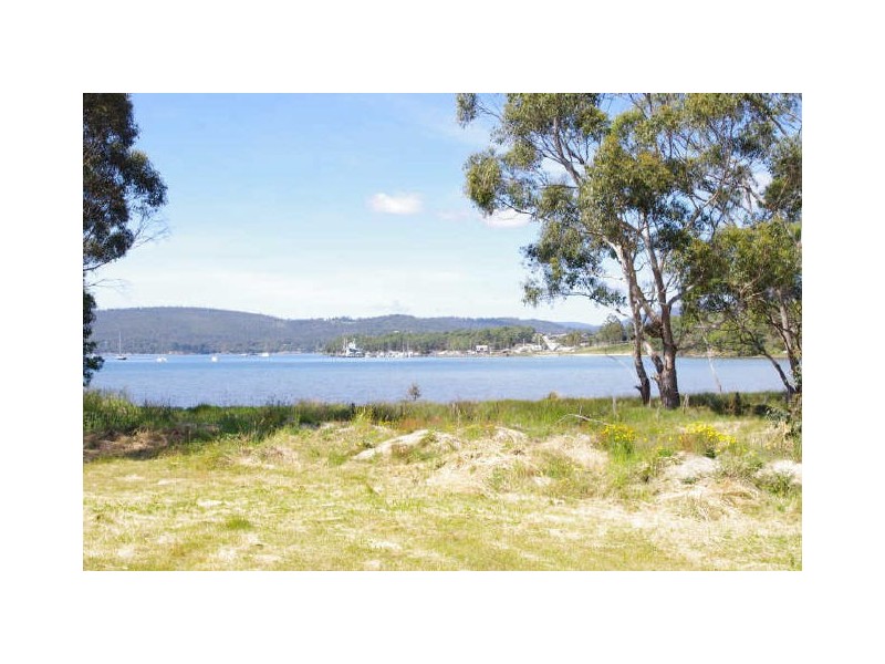 15 Derwent Avenue, Margate TAS 7054