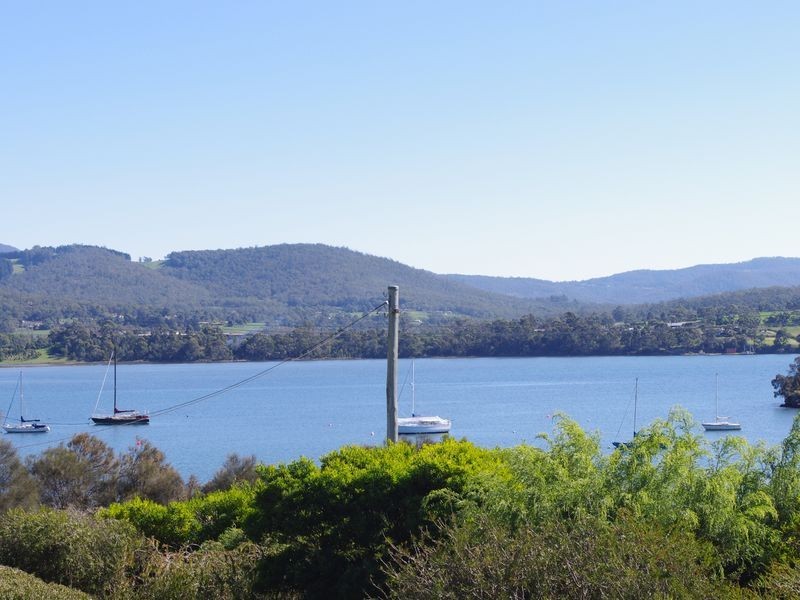 376 Howden Road, Howden TAS 7054