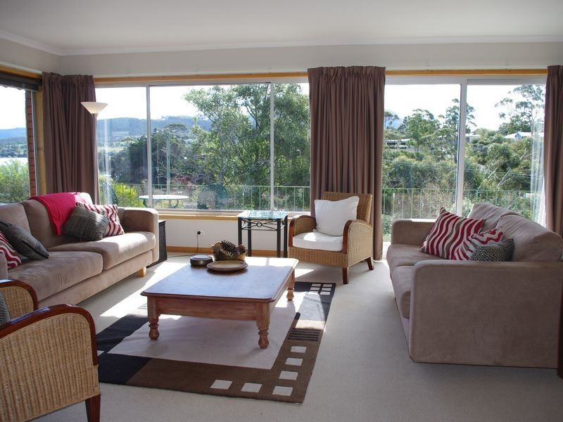 376 Howden Road, Howden TAS 7054