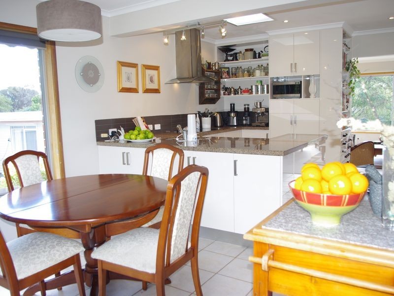 376 Howden Road, Howden TAS 7054