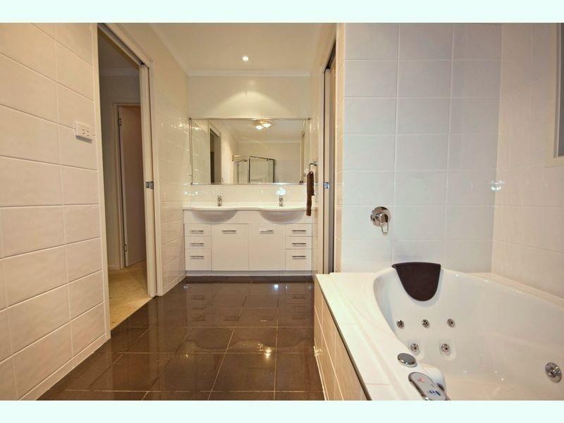 60 Corlacus Drive, Kingston TAS 7050